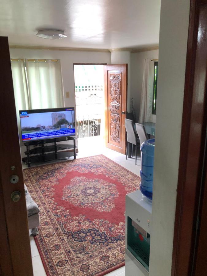 Appartamento The Mansion - Backpackers Near Airport Manila Esterno foto