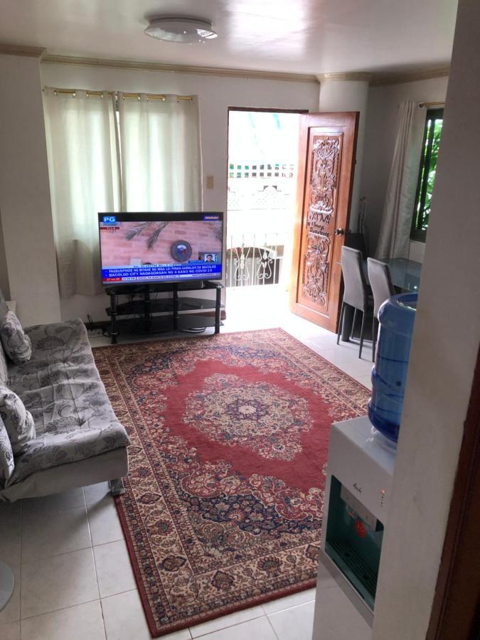 Appartamento The Mansion - Backpackers Near Airport Manila Esterno foto