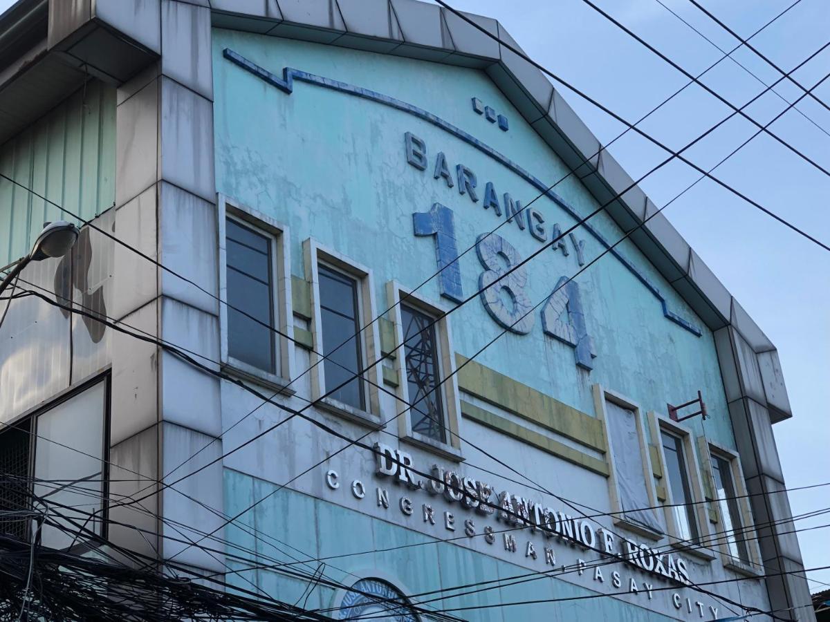 Appartamento The Mansion - Backpackers Near Airport Manila Esterno foto
