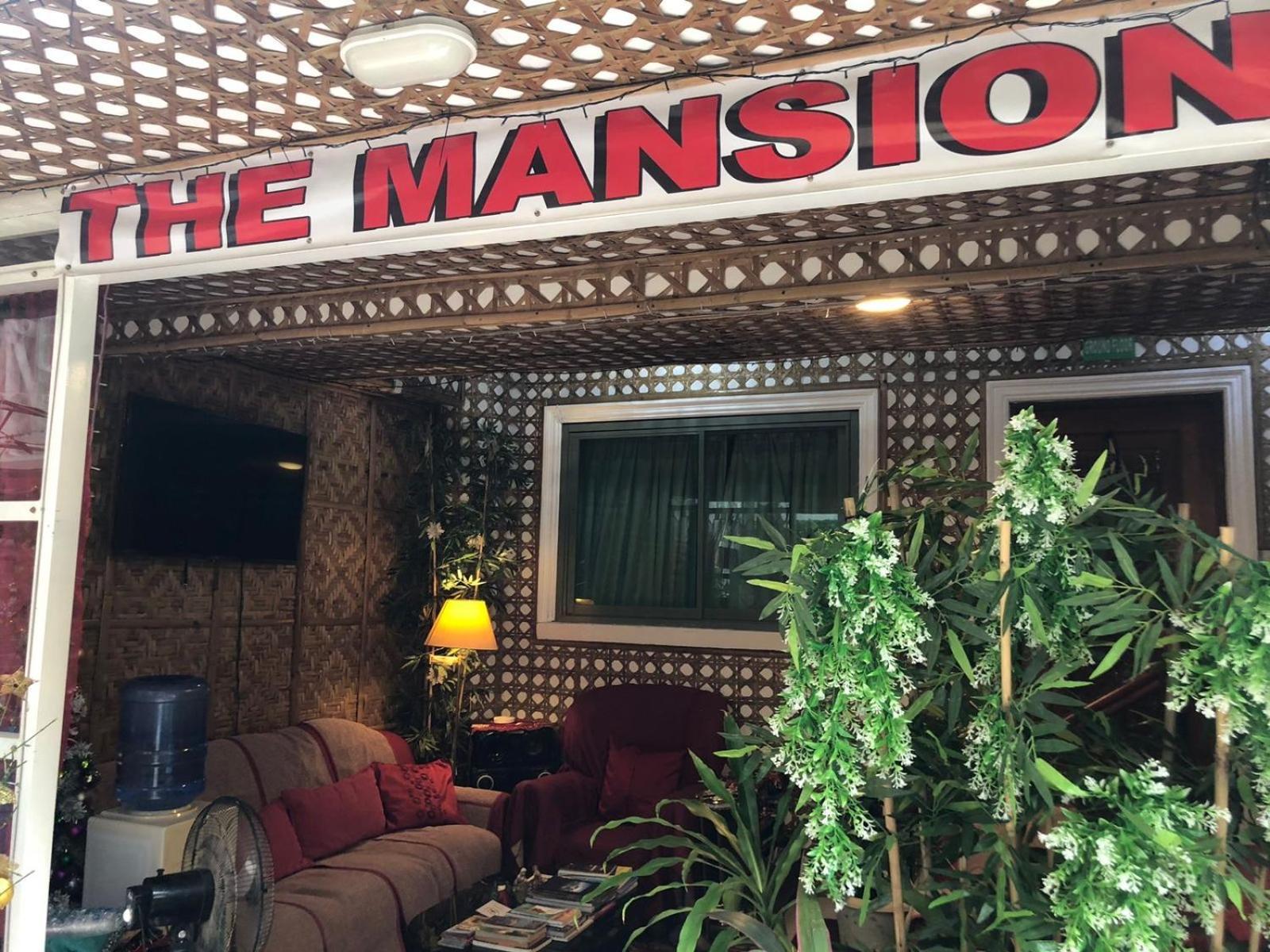 Appartamento The Mansion - Backpackers Near Airport Manila Esterno foto